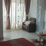 아파트 Garsoniera Sorin 데포리노드
