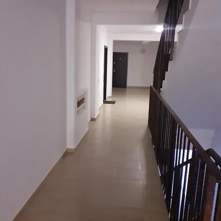 Garsoniera Sorin إيفوري نورد