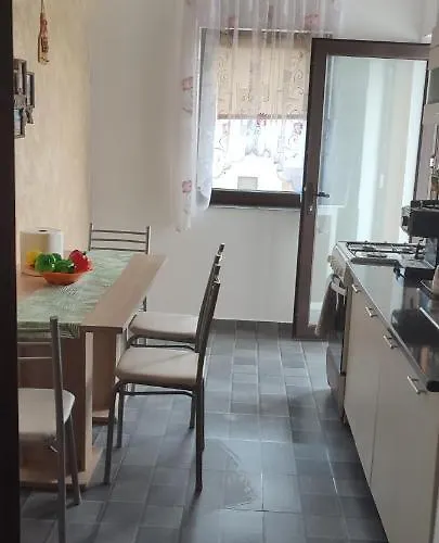 Apartament Garsoniera Sorin